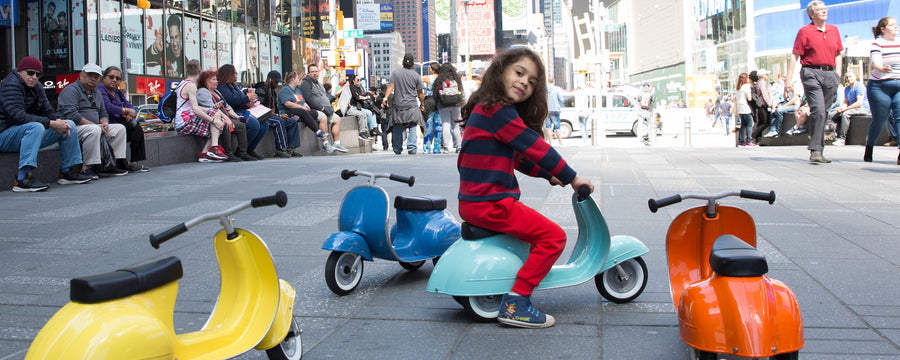 Handmade quality ride-on toys made by metal in classic design– Ambosstoys